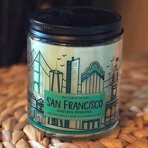 Bath & Body Works single wick candle